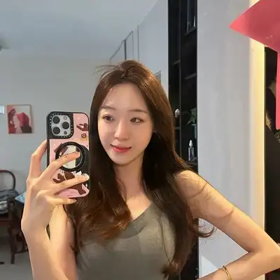 万美芳